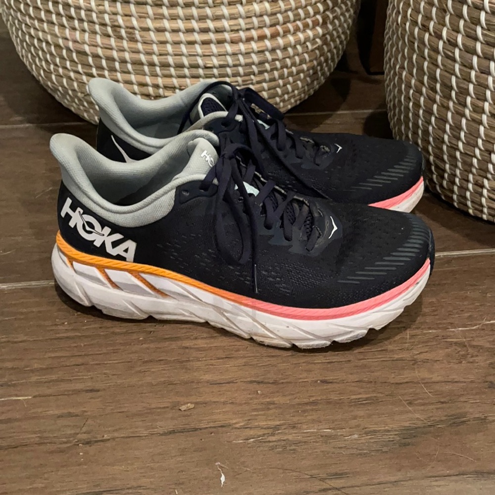 Size 9 Hoka Clifton 7
